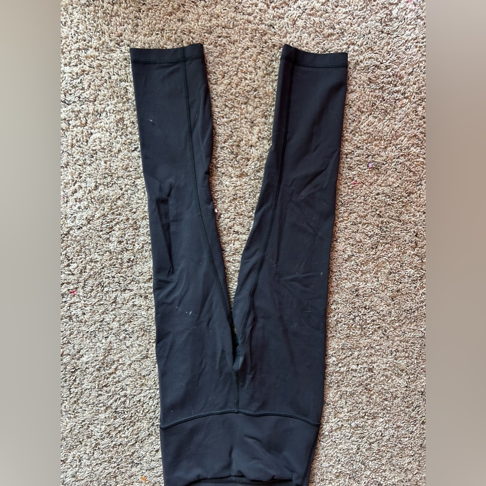 Lululemon size 4 capri leggings